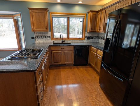 Tiny photo for 684 Sioux Drive, Freeport, IL 61032 (MLS # 12528930)