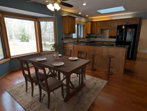 Tiny photo for 684 Sioux Drive, Freeport, IL 61032 (MLS # 12528930)