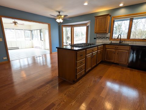 Tiny photo for 684 Sioux Drive, Freeport, IL 61032 (MLS # 12528930)