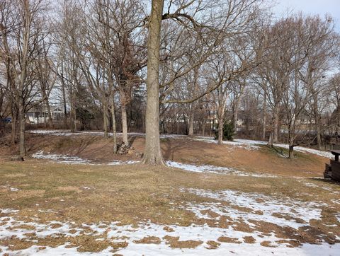 Tiny photo for 684 Sioux Drive, Freeport, IL 61032 (MLS # 12528930)