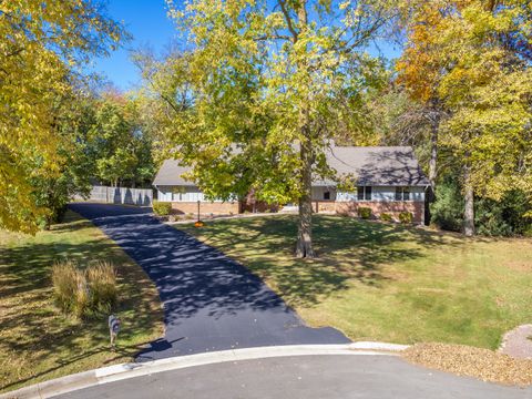 Tiny photo for 684 Sioux Drive, Freeport, IL 61032 (MLS # 12528930)