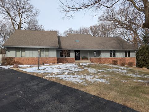 Tiny photo for 684 Sioux Drive, Freeport, IL 61032 (MLS # 12528930)