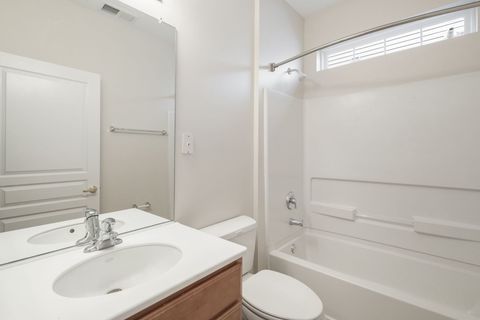 Tiny photo for 2573 Venetian Lane, Elgin, IL 60124 (MLS # 12501921)