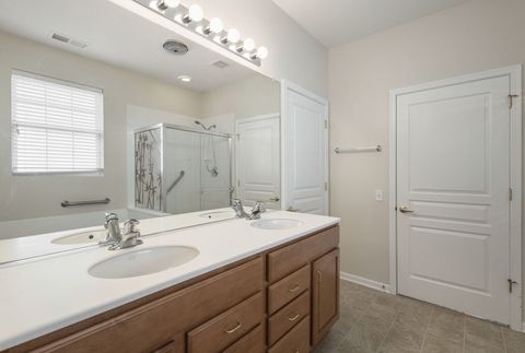 Tiny photo for 2573 Venetian Lane, Elgin, IL 60124 (MLS # 12501921)