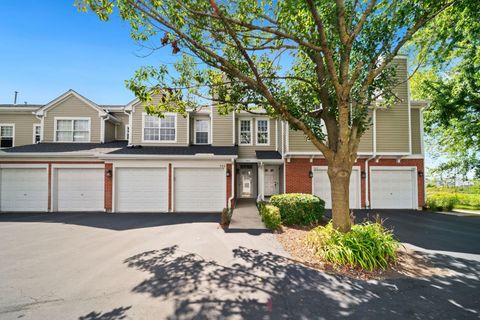 Tiny photo for 580 Muskegan Court #580, Vernon Hills, IL 60061 (MLS # 12469657)