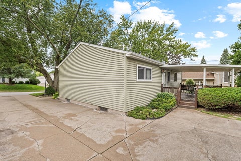 Tiny photo for 3113 Welshire Drive, Bettendorf, IA 52722 (MLS # 12768746)