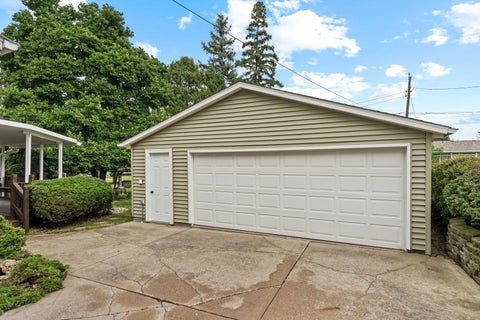 Tiny photo for 3113 Welshire Drive, Bettendorf, IA 52722 (MLS # 12768746)