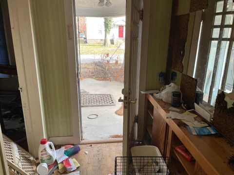 Tiny photo for 209 S 16th Street, Herrin, IL 62948 (MLS # 100000601)