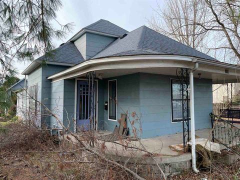 Tiny photo for 209 S 16th Street, Herrin, IL 62948 (MLS # 100000601)