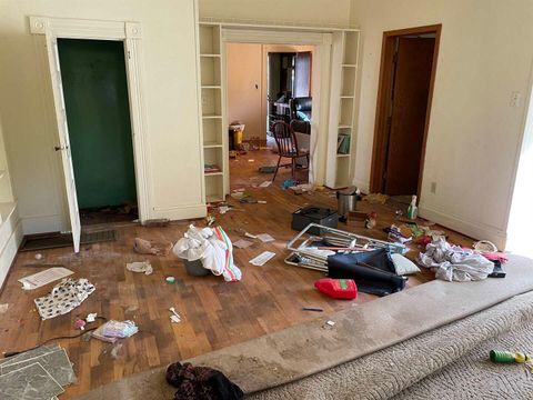 Tiny photo for 209 S 16th Street, Herrin, IL 62948 (MLS # 100000601)