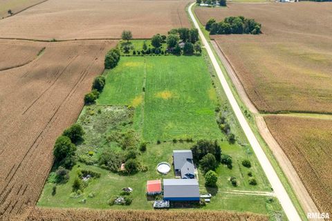 Tiny photo for 21669 235th Avenue, Le Claire, IA 52753 (MLS # QC4267745)