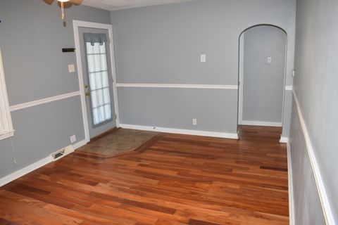 Tiny photo for 806 E Washington Street, Pontiac, IL 61764 (MLS # 12510688)