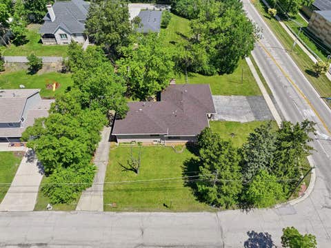 Tiny photo for 8800 W 104th Street, Palos Hills, IL 60465 (MLS # 12687737)