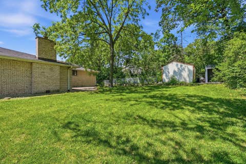 Tiny photo for 8800 W 104th Street, Palos Hills, IL 60465 (MLS # 12687737)