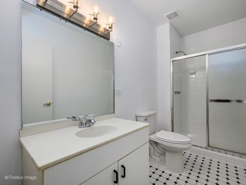 Tiny photo for 4609 N Beacon Street #3F, Chicago, IL 60640 (MLS # 12539776)