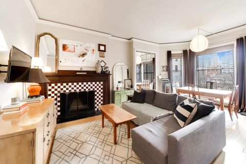 Tiny photo for 20 E Goethe Street #501, Chicago, IL 60610 (MLS # 12602131)