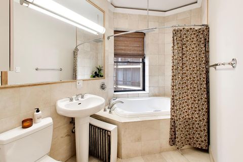 Tiny photo for 20 E Goethe Street #501, Chicago, IL 60610 (MLS # 12602131)