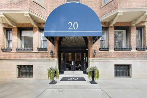 Tiny photo for 20 E Goethe Street #501, Chicago, IL 60610 (MLS # 12602131)