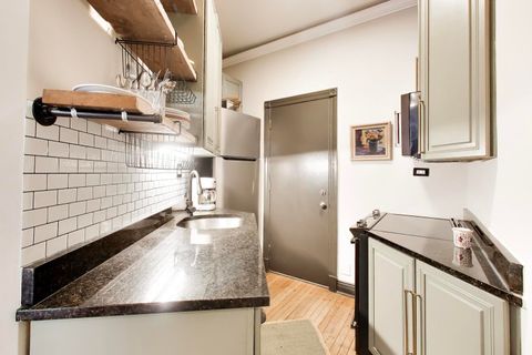 Tiny photo for 20 E Goethe Street #501, Chicago, IL 60610 (MLS # 12602131)