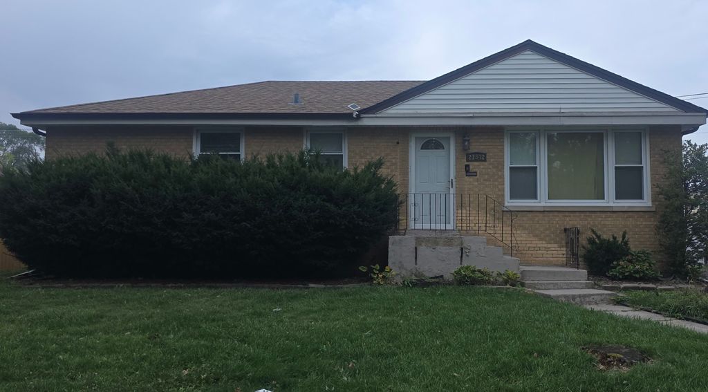 Photo for 21342 S JEFFREY Drive, Matteson, IL 60443 (MLS # 12504249)