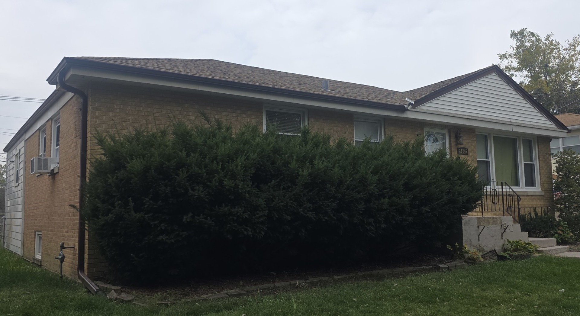 21342 S JEFFREY Drive