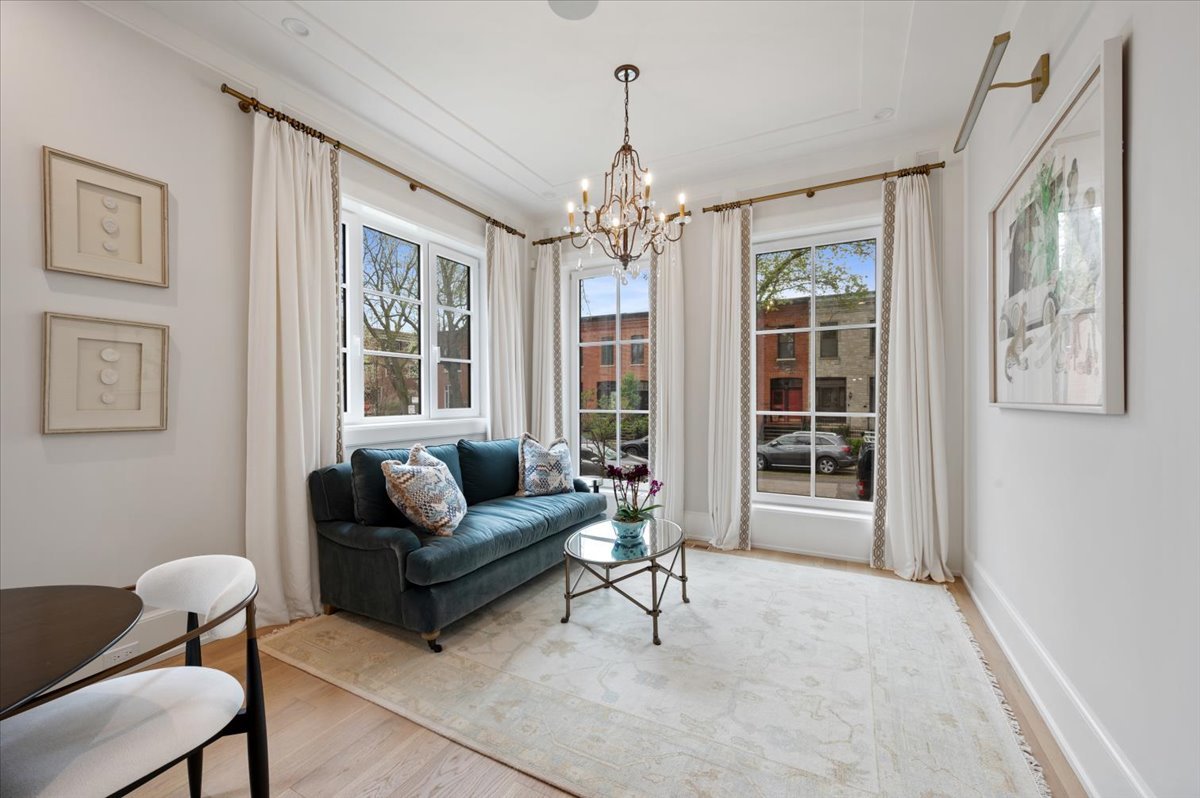 2711 N Dayton Street 1