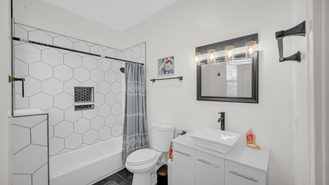 Tiny photo for 6511 S Evans Avenue, Chicago, IL 60637 (MLS # 12594690)