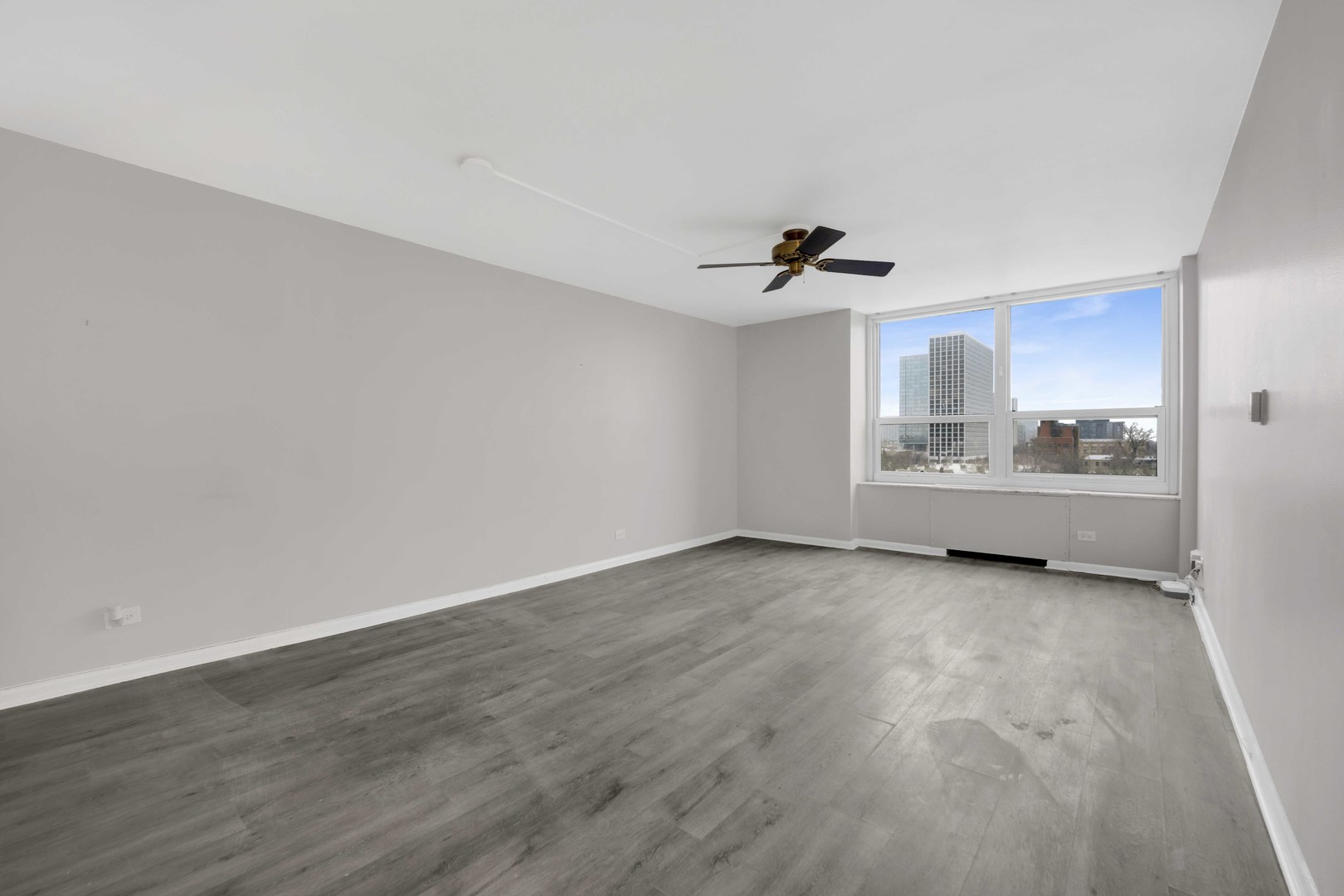 720 W Gordon Terrace 7F