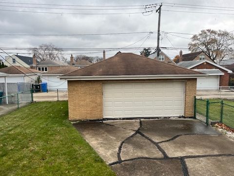 Tiny photo for 5827 S Austin Avenue, Chicago, IL 60638 (MLS # 12526832)