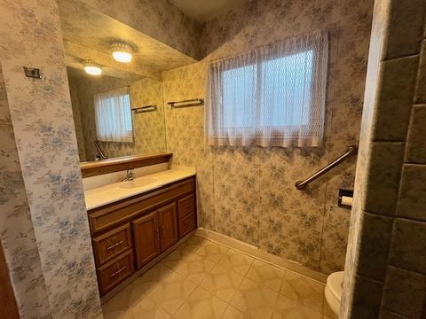 Tiny photo for 5827 S Austin Avenue, Chicago, IL 60638 (MLS # 12526832)