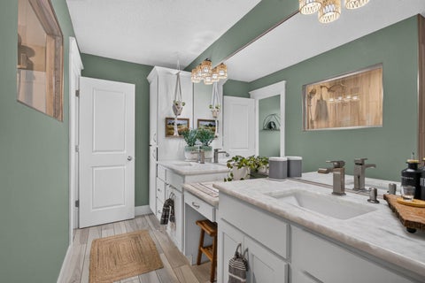 Tiny photo for 6428 Fairhaven Road, Davenport, IA 52807 (MLS # 12785164)