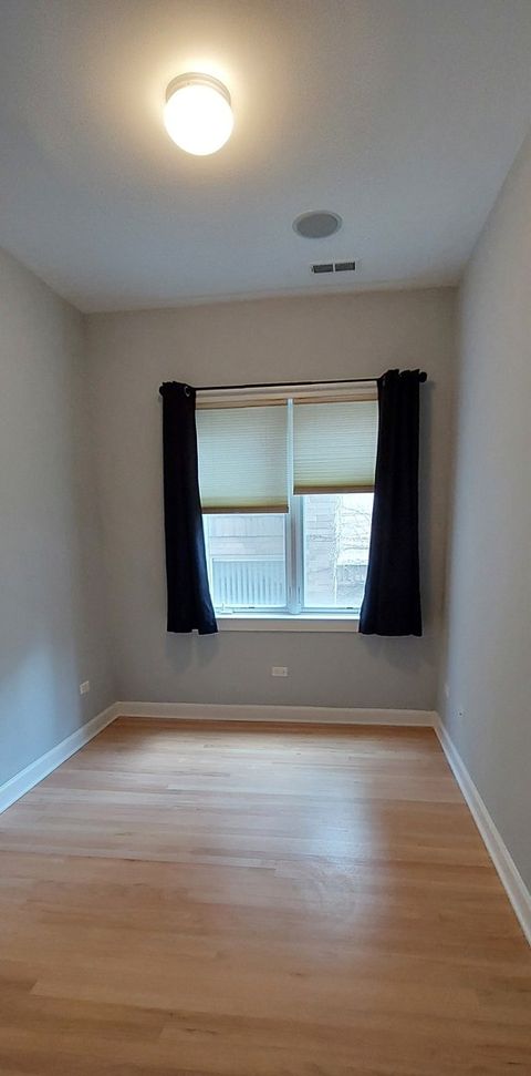Tiny photo for 663 W Barry Avenue #2A, Chicago, IL 60657 (MLS # 12456570)