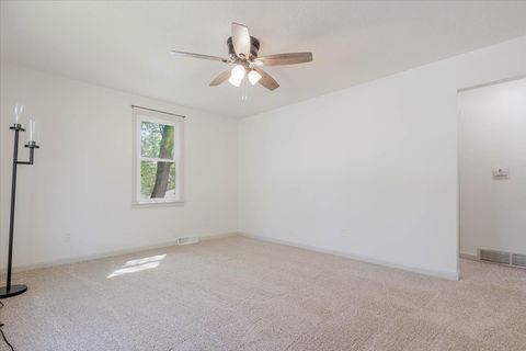 Tiny photo for 1213 Barker Street, Bloomington, IL 61701 (MLS # 12608285)