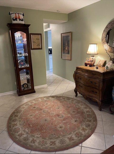 Tiny photo for 2 S Atrium Way #203, Elmhurst, IL 60126 (MLS # 12499259)