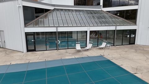 Tiny photo for 2 S Atrium Way #203, Elmhurst, IL 60126 (MLS # 12499259)