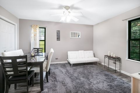 Tiny photo for 736 Glen Way #736, Gurnee, IL 60031 (MLS # 12688936)