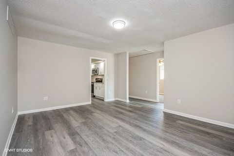 Tiny photo for 224 W Clinton Avenue, Farmer City, IL 61842 (MLS # 12540089)