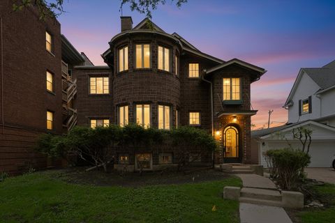 Tiny photo for 3248 Maple Avenue #2S, Berwyn, IL 60402 (MLS # 12636438)