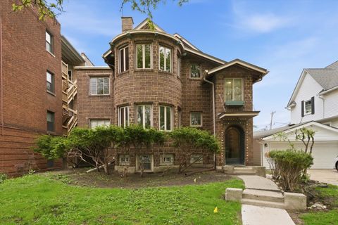 Photo of 3248 Maple Avenue #2S, Berwyn, IL 60402 (MLS # 12636438)