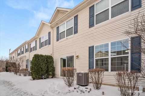 Tiny photo for 425 S Jade Lane, Round Lake, IL 60073 (MLS # 12559876)