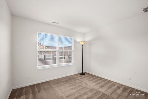 Tiny photo for 425 S Jade Lane, Round Lake, IL 60073 (MLS # 12559876)