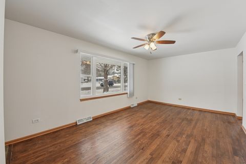 Tiny photo for 1715 14th Street, Winthrop Harbor, IL 60096 (MLS # 12526329)