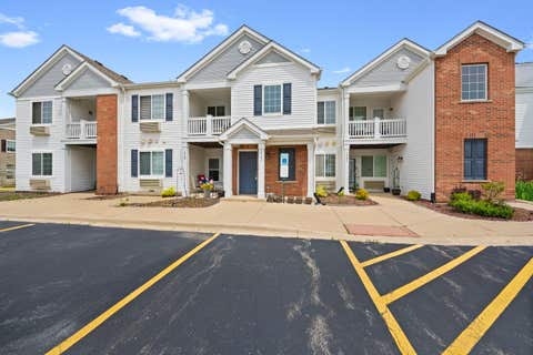 Photo of 154 Bertram Road #J, Yorkville, IL 60560 (MLS # 12702230)