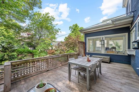 Tiny photo for 4748 N Beacon Street, Chicago, IL 60640 (MLS # 12390675)