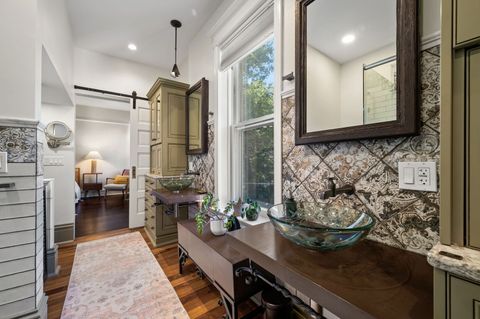 Tiny photo for 4748 N Beacon Street, Chicago, IL 60640 (MLS # 12390675)