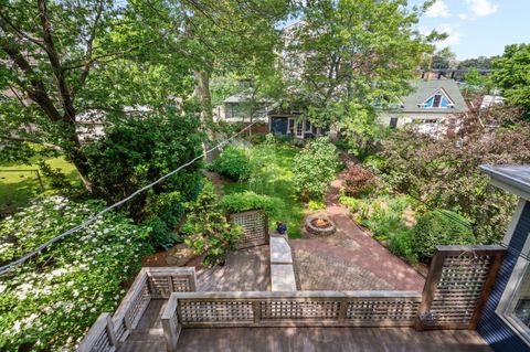 Tiny photo for 4748 N Beacon Street, Chicago, IL 60640 (MLS # 12390675)
