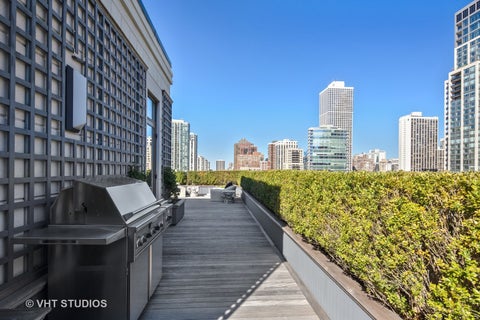 Tiny photo for 55 W DELAWARE Place #1120, Chicago, IL 60610 (MLS # 12741185)