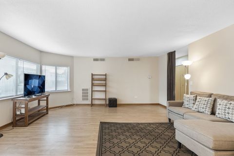 Tiny photo for 5500 Lincoln Avenue #116E, Morton Grove, IL 60053 (MLS # 12489782)