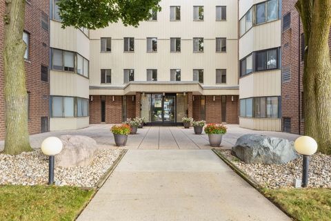 Tiny photo for 5500 Lincoln Avenue #116E, Morton Grove, IL 60053 (MLS # 12489782)