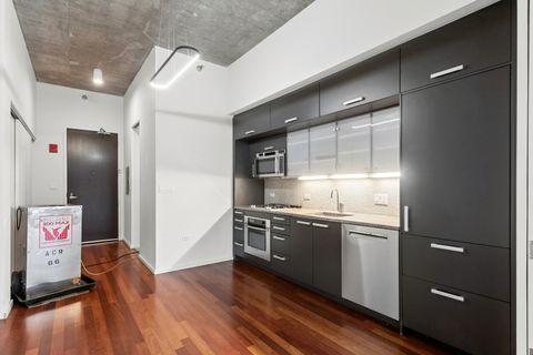 Tiny photo for 550 N St Clair Street #2002, Chicago, IL 60611 (MLS # 12676280)